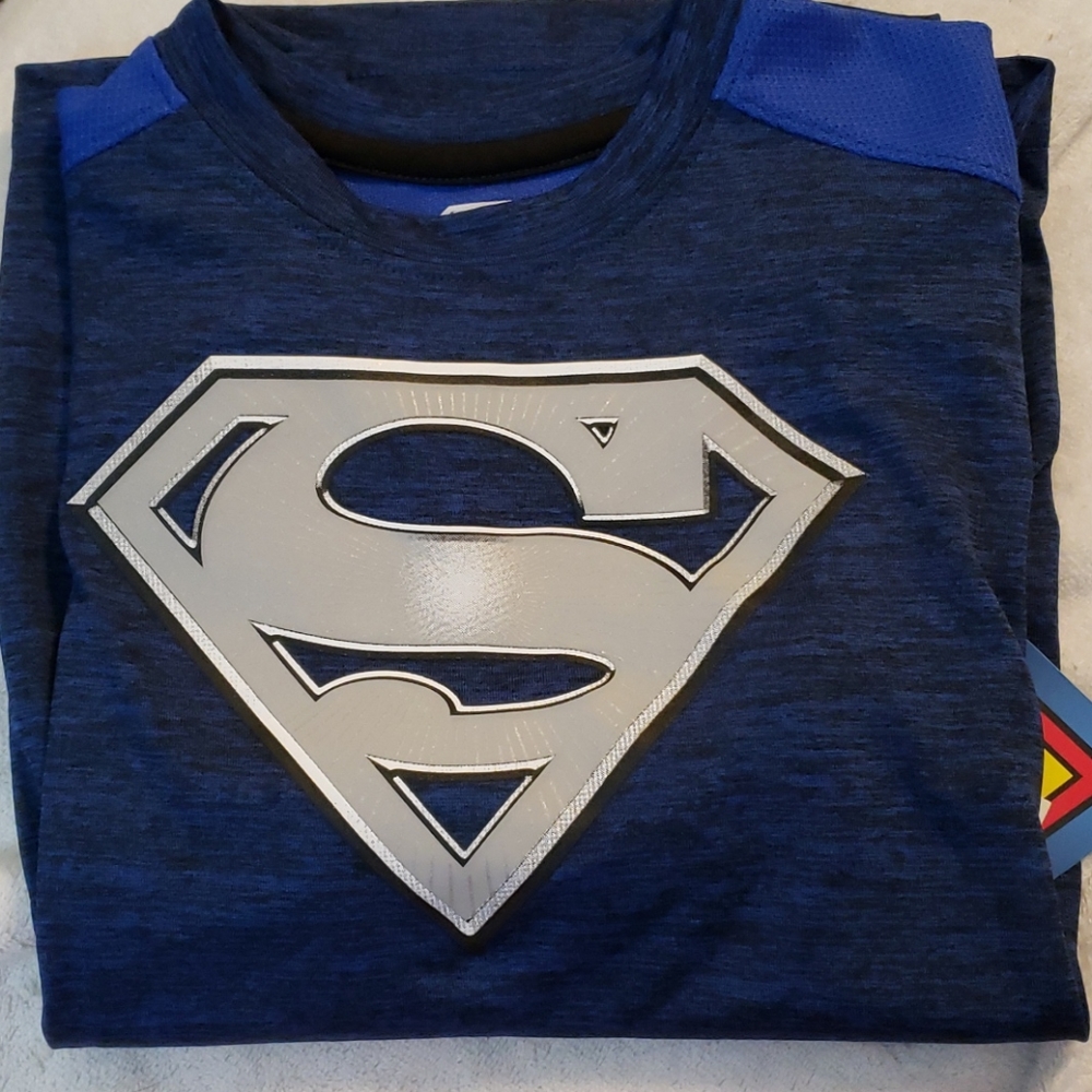 Boys tshirt.             1